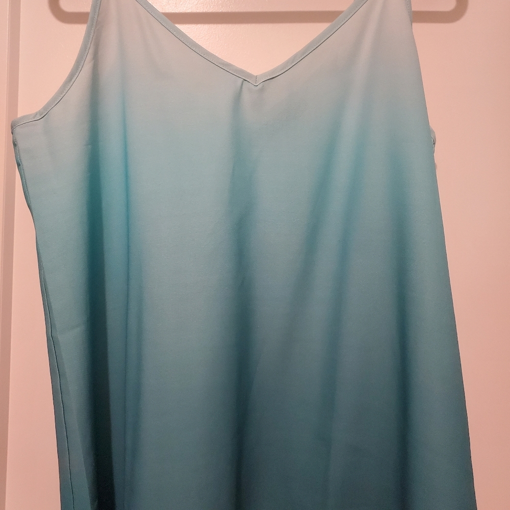 Womens Boho spaghetti strap V neck tank top. Brand new in package . Size Large. - Picture 3 of 4